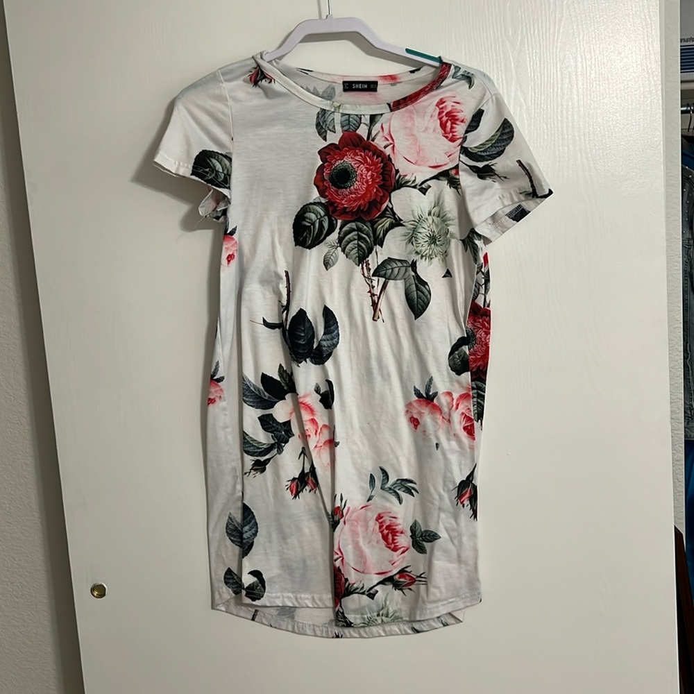 SHEIN floral T-shirt dress